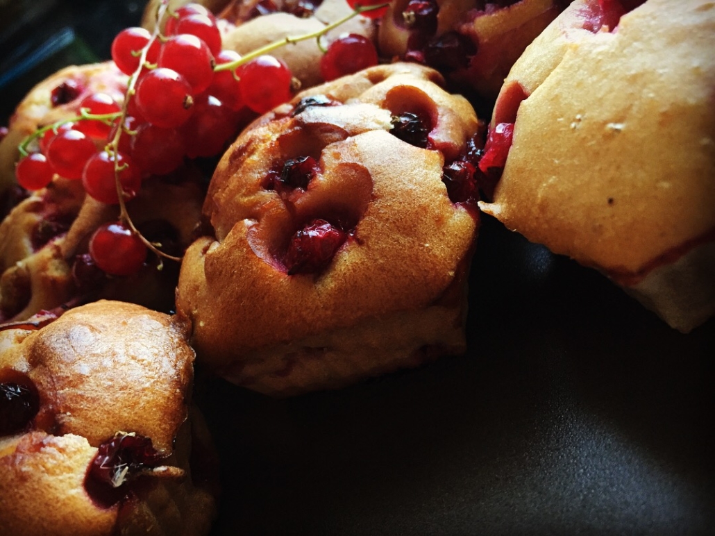 Low Carb - Johannisbeermuffins mit Joghurt - himmlisch luftig leicht