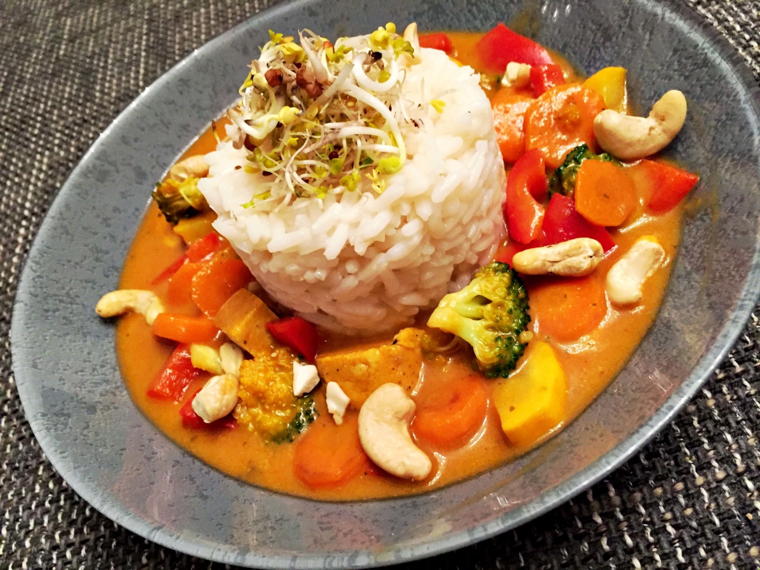 Veganes Curry mit Tofu - Curry geht auch einfach und schnell